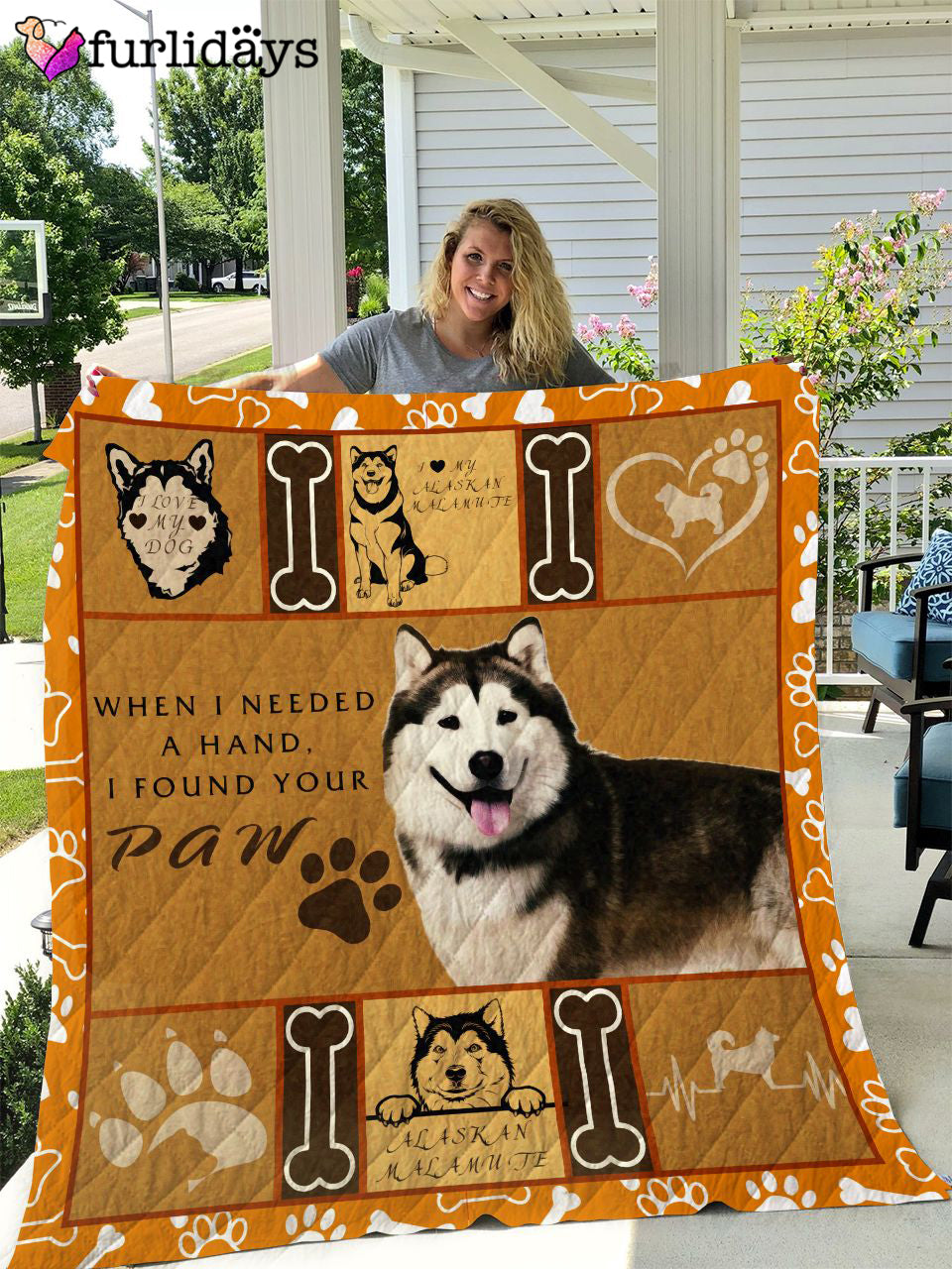 Alaskan Malamute When I Needed A Hand I Found Your Paw Quilt Blanket Great Customized Blanket Gifts For Christmas Alaskan Malamute When I Needed A Hand I Found Your Paw Quilt Blanket Great Customized Blanket Gifts For Christmas