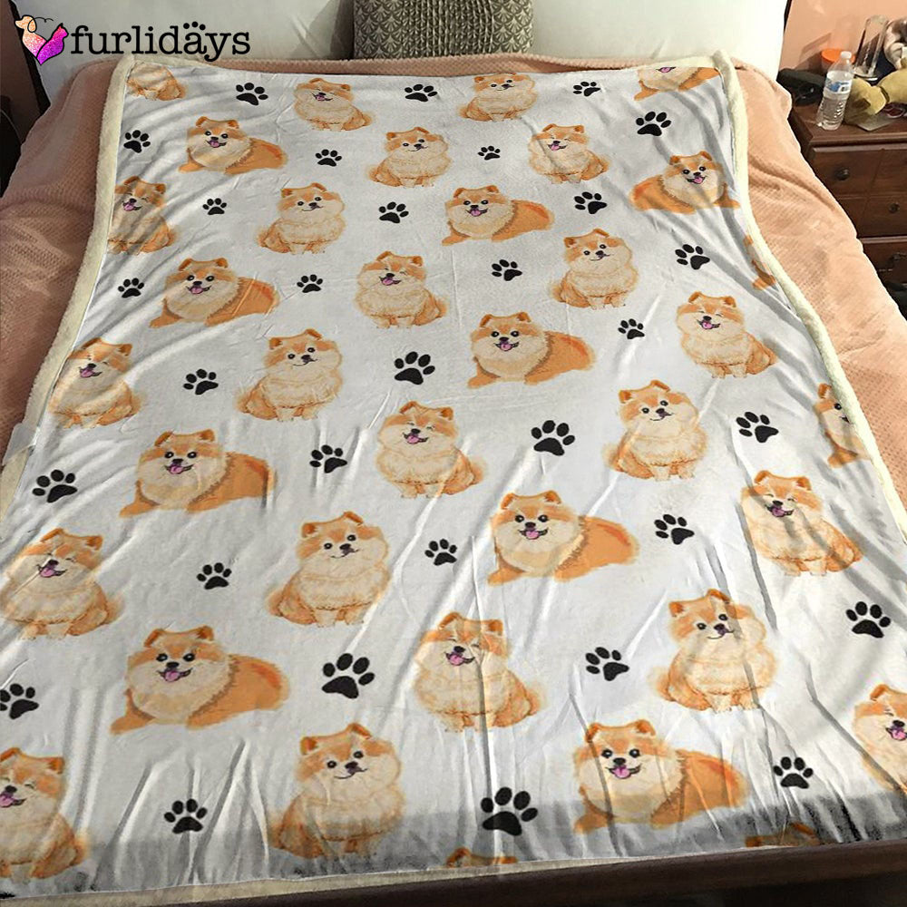 Dog Blanket Dog Face Blanket Dog Throw Blanket Pomeranian Paw Blanket Furlidays 1
