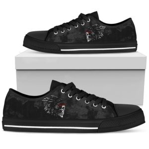 Stylish Native American Skull Pattern Low…