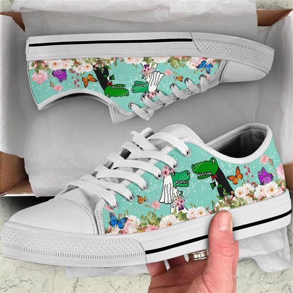 Cute Couple Alligator Love Flower Watercolor Low Top Shoes Low Top Shoes Mens Women 1 vf1o55.jpg Cute Couple Alligator Love Flower Watercolor Low Top Shoes Low Top Shoes Mens Women 1 vf1o55.jpg
