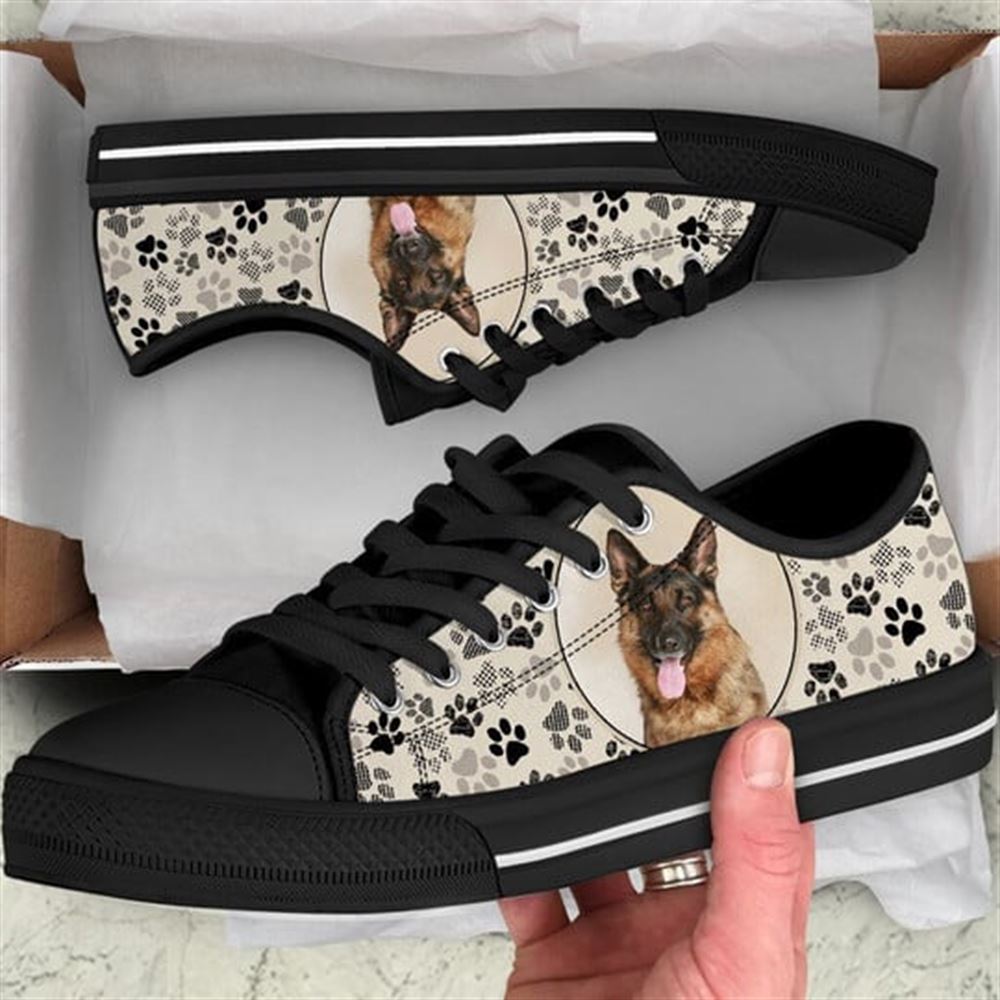German Shepherd Dog Pattern Brown Canvas Low Top Shoes Pattern Brown Canvas Low Top Shoes Low Top Shoes Mens Women 1 lortkw.jpg