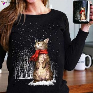 cat in snow sweatshirt winter theme animal clothing christmas gifts for cat lovers.jpeg