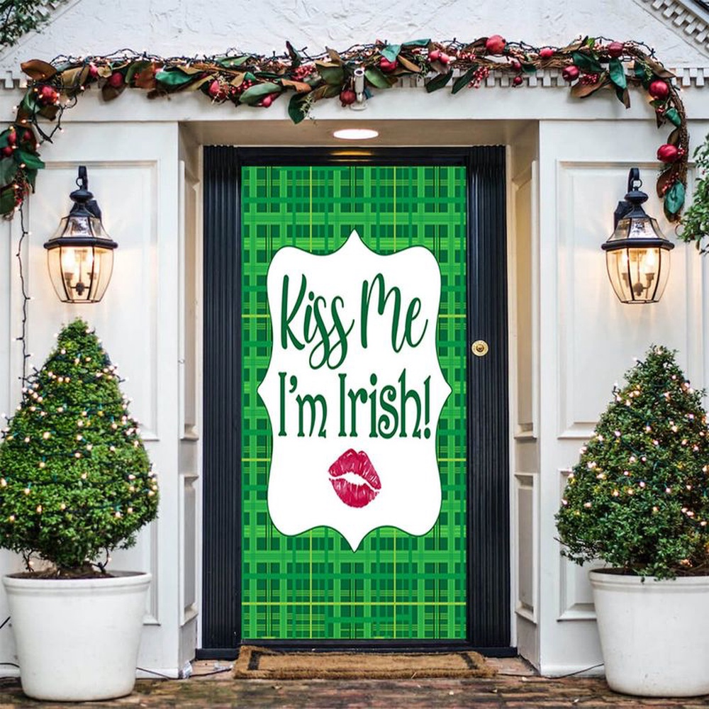 St Patricks Day Door Cover Kiss Me I m Irish Door Cover Happy Saint Patrick s Day Door Cover Family Members Gift Idea 1 hebgcs.jpg