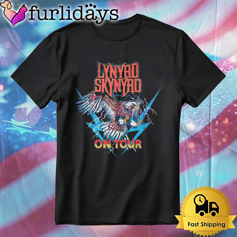 Retro Vintage Lynyrd Skynyrd Flying Eagle Lightning Tour On Stage T-Shirt Retro Vintage Lynyrd Skynyrd Flying Eagle Lightning Tour On Stage T-Shirt