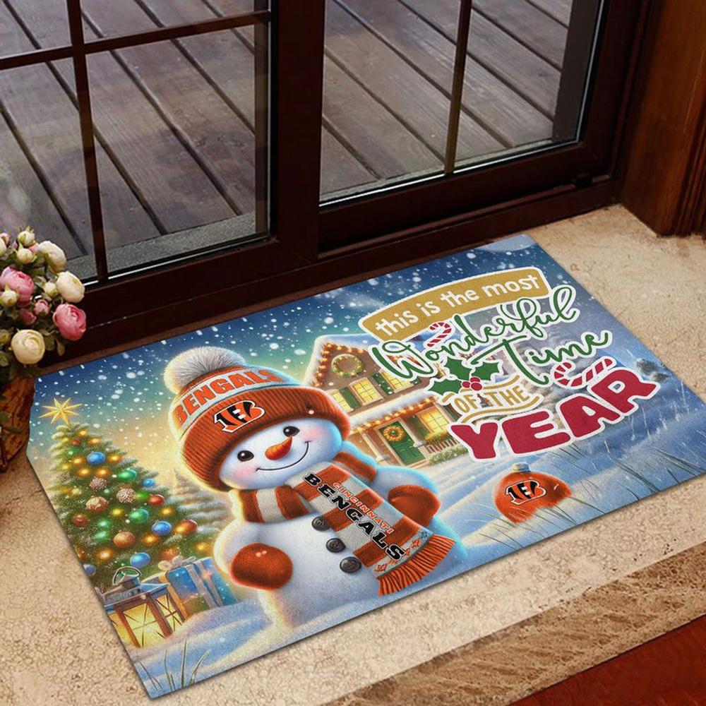 Cincinnati Bengals NFL Cute Snowman Christmas Rubber Base Doormat Cincinnati Bengals NFL Cute Snowman Christmas Rubber Base Doormat