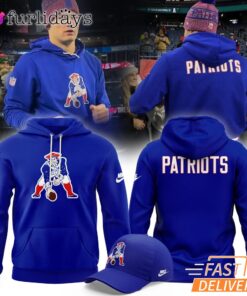 New England Patriots Nike Throwback Historic Royal Pullover Hoodie