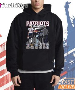 New England Patriots Brady 12 Trophy Timeline Graphic T-Shirt