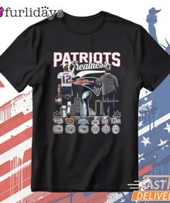 New England Patriots Brady 12 Trophy Timeline Graphic T-Shirt