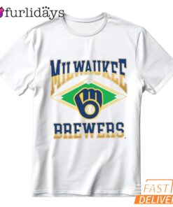 Milwaukee Brewers Baseball Field Diamond Graphic T-Shirt