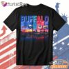 Buffalo City Skyline Graphic T Shirt – Retro Buffalo New York Tee DI Chuyen Hinh Anh IN Tren Mat Truoc Sang Mockup AO Mau
