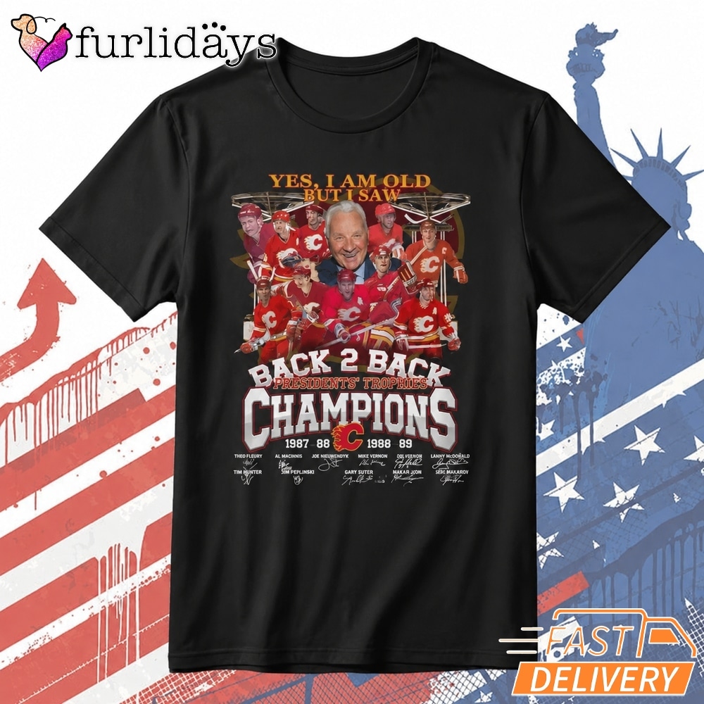 Yes I Am Old But I Saw Back 2 Back Champions T Shirt – Football Champions Tribute Tee DI Chuyen Hinh Anh IN Tren Mat Truoc Sang Mockup AO Mau Lay Ung Background Mau Thiet KE